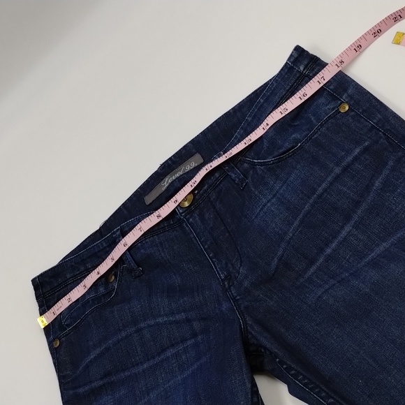 Level 99 skinny size 30 low to mid rise, 32" inseam, dark wash jeans - Picture 6 of 13